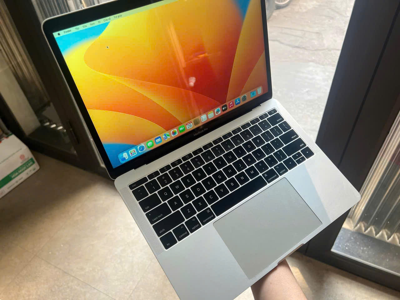 MacBook Pro 2017 i5 RAM 16GB SSD 256GB – Gọn nhẹ, ổn định, giá hợp lý